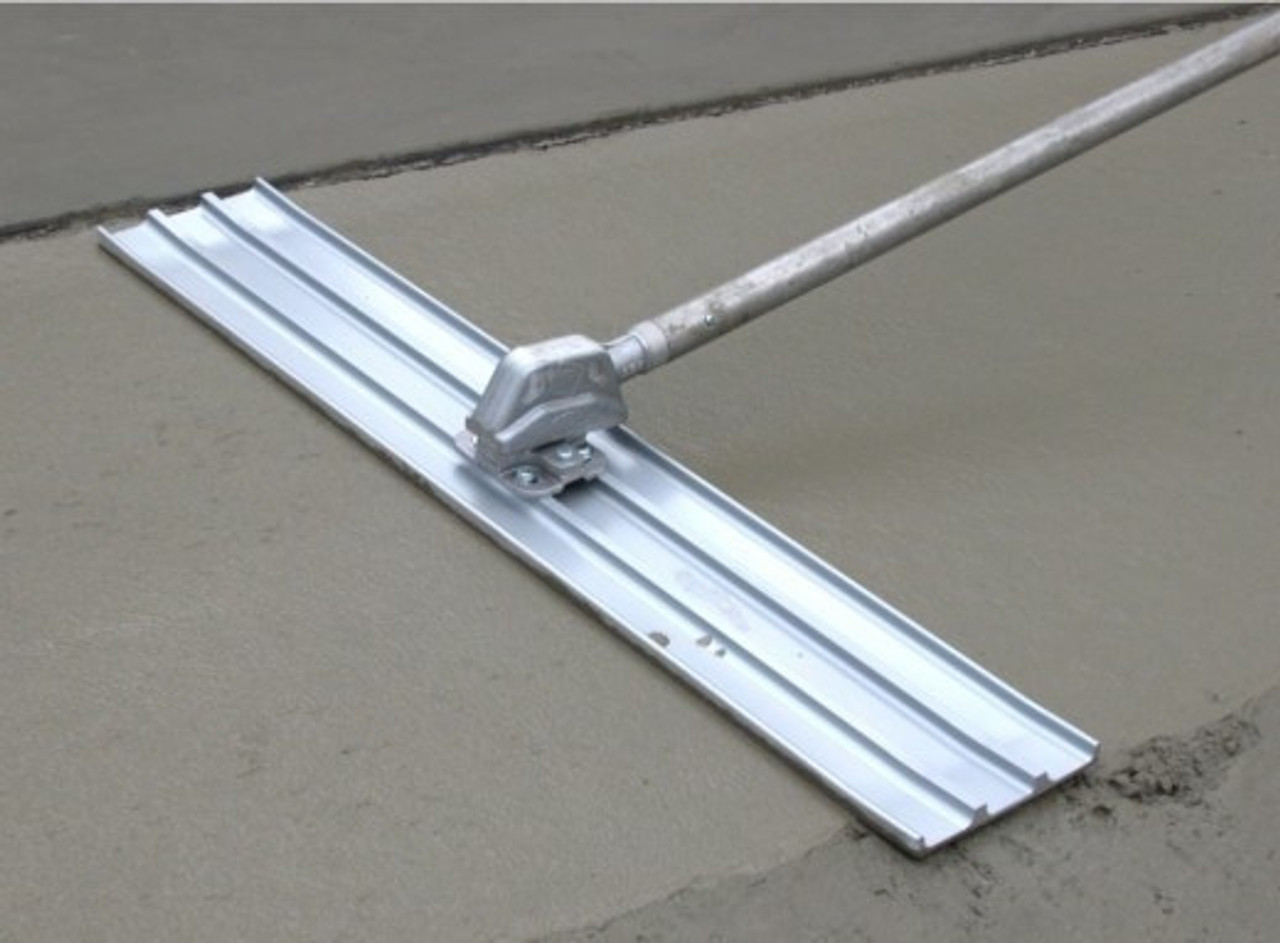 Pole / Bull Float for concrete