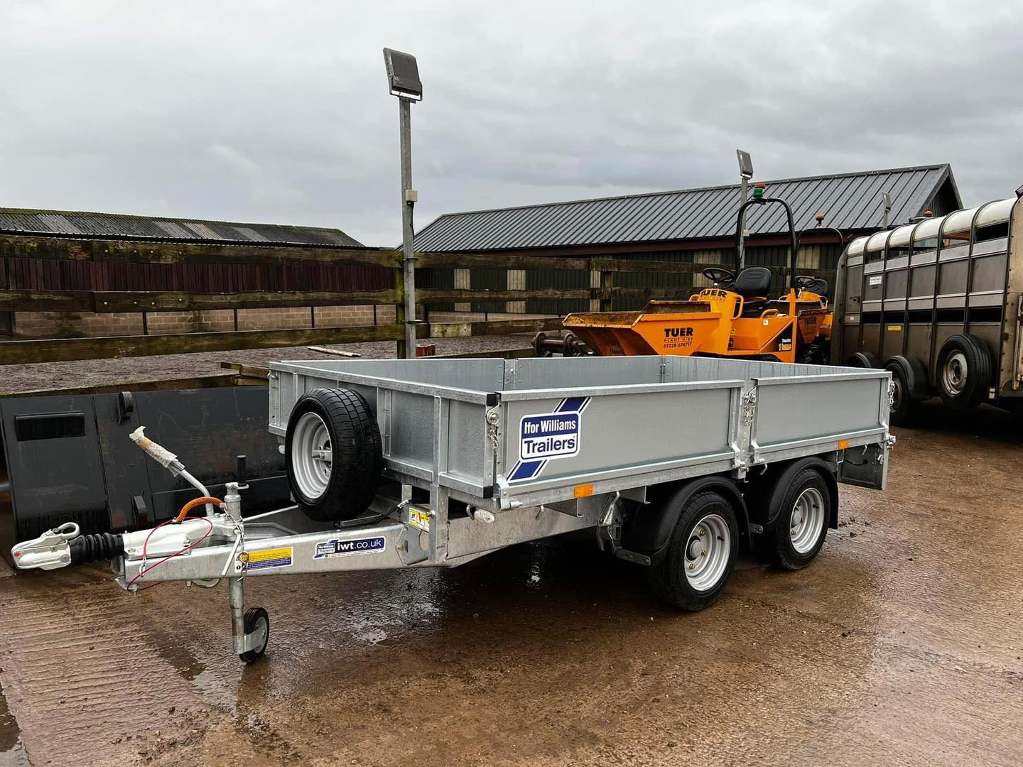 Trailer Flatbed IWT LM105 5'5" x 9'9" 2.7T